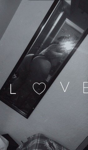 NEW client specials starting at 1 PM!! come relax and let me take you to a place you've never been 😜🥰 - 28 - 1