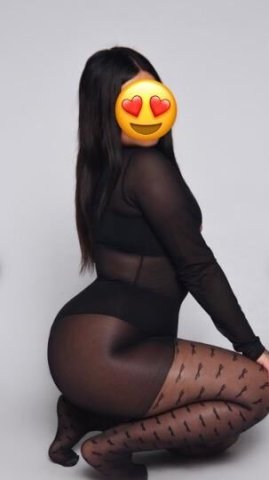 Available now sweet Latina treat💕 - 30 - 1