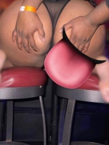 LET ME BE YOUR CUM 💦BUCKET 🪣 INCALL 60 Massage 💆♂Hand Job 💦2 girl 200 Foot Fetish Sloppy head specials - 25 - 1