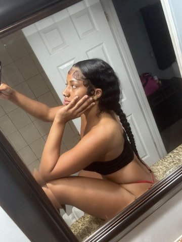 Your sweet 5'4 freak🤍💦 - 19 - 1
