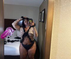 Chocolate Curves & Seductive Vibes - 27 - Image 6