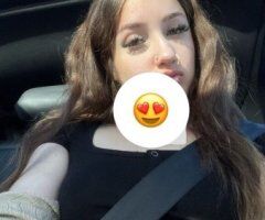 💦Wet and tight pu$sy💦💯😜 Cum eat me out🥰😝 - 22 - Image 4