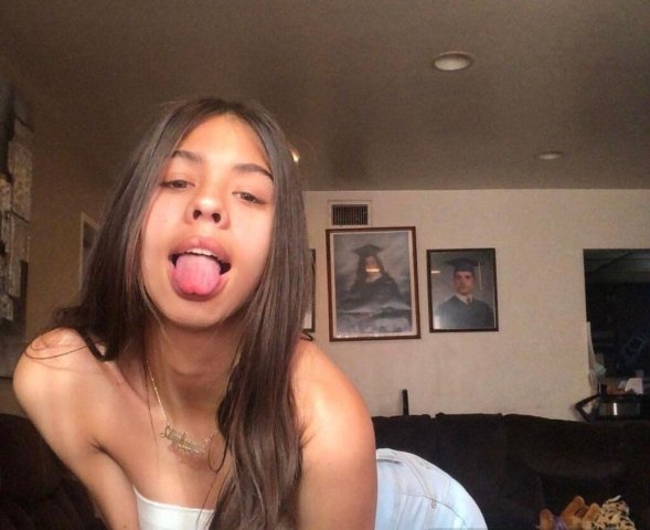 Hi daddy I'm camila a hot young woman who loves her job I'm here to make you happy write me, tambin hablo espaol 💦🔥🔥💞💞🔥💦🔥💦👉🏾👌🏾 CALL ME YES BBJ - 24 - 1