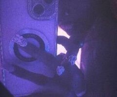 Visting For a Lil funn 💋 - 21 - Image 2