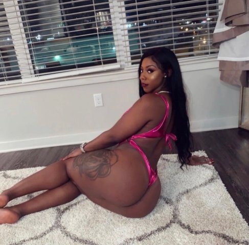 🍦READ BEFORE YOU TEXT 🫵INCALL AND OUTCALL ONLY AVAILABLE NOW💦🫦NO BARE ANYTHING✋🏾NO GAMES OR BS✋🏾 SHORT THICK AND CREAMY🫦 - 24 - 1