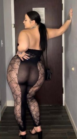 Thirsty Thursdays 💦 - 33 - 1