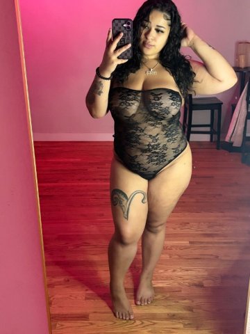 Hey Daddy im new to town 🩷 😻 JUICY AND FREAKY 💋 HERE FOR A LIMITED TIME DONT MISS ME 🌹 - 24 - 1