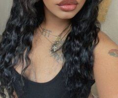 New Girl In Town😍 - 21 - Image 2