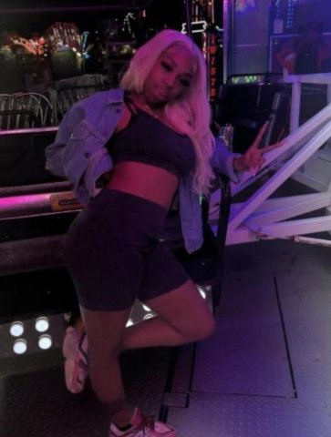 Your Dream Girl... 😏😏💞 - 20 - 1