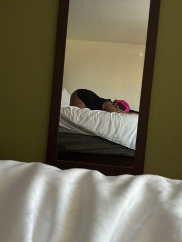 QV SPECIAL- INCALLS ONLY - 25 - 1