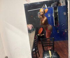 Lets Have Fun Baby💦COME GET A VIP . ONLY WORKING AT THE CLUB TONIGHT!! - 20 - Image 2