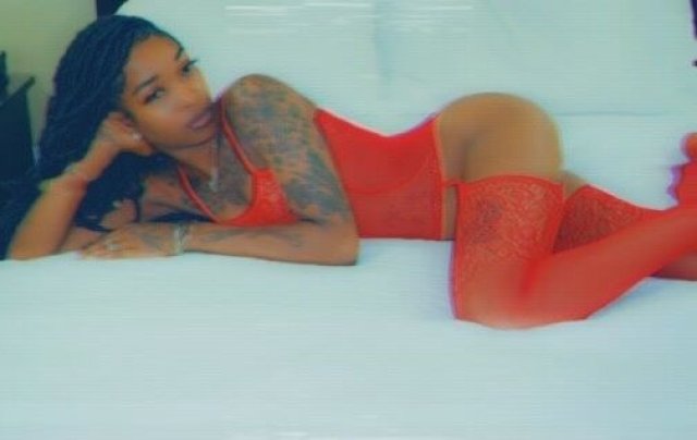 Catch Me While You Can 💦💦XxX Big BOOTY Girl with a ᴘʀᴇᴛᴛʏ ғᴀᴄᴇ 🦋AND A 𝔽𝔸𝕋 𝔸𝕊𝕊💦 100% ᏒᎬAᏞ 💦 - 27 - 1