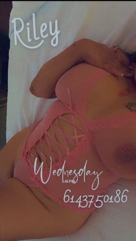 Riley leaving @ check out 🤪🤪 45 mins specials🤑🤑 ❤️❤️ FaceTime verification - 27 - 1