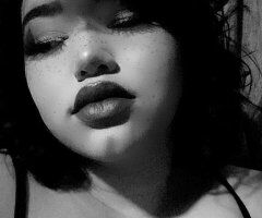 20 yr old latina selling pics and vids - 20 - Image 7