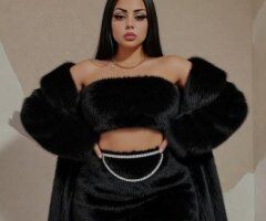 SEXY THICK LATINA 👅💋Honey Lovee 💕 💕 - 29 - Image 1