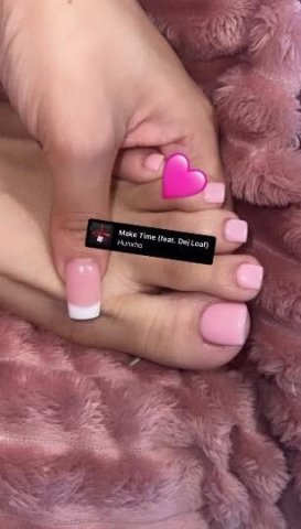 FaceTime and video content available/Contenido de FaceTime y vdeo disponible - 25 - 1