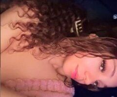 FaceTime and video content available/Contenido de FaceTime y vdeo disponible - 25 - Image 2