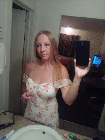 looking for a good vibe and a good time look no further - 41 - 1