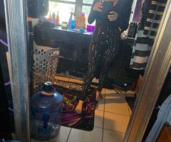 **DRUG FREE AND SOPHISTACTED*** NO DEPOSIT REQUIRED - 25 - Image 2