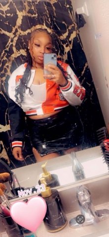 New in Town 🩷🫶🏾Kennedi here for a good time not a long time🥂🔥 - 27 - 1