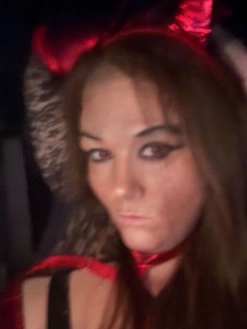 Hmu for the great specials or some xxx content. 3sums - 37 - 1