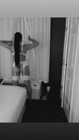 Private Companion | Discreet Beauty 🌹 - 37 - 1