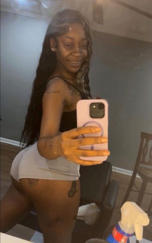 Outcalls im coming to you only or carplay 💰🤎 - 23 - 1