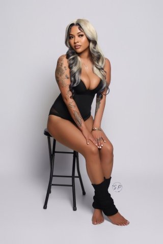 NEW PARTY GIRL in town . Your Best Kept Secret ! - 26 - 1