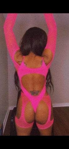 Pretty in Pink 💕 - 23 - 1