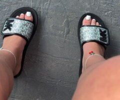 Akron/Canton escorts - pretty feet and pretty pussy come see me 😘 - 21