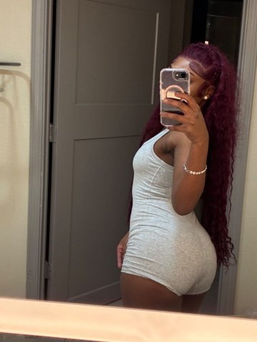 hey daddy 😘 im available all day everyday 💋 , OUTCALLS and CARDATES ❗ , im located on the southside 📍 . qvs $120 hhr $200 hour $350 , CASH or CASH APP ONLY ✅ . 🚫bare 🚫anal 🚫pimp , everything wet and tight 🍦wet shit , IM NOT MOBILE ❗ - 22 - 1