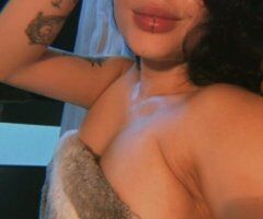 St. Louis escorts - ay im available for incall outcall and car fun. text me if you want me - 28
