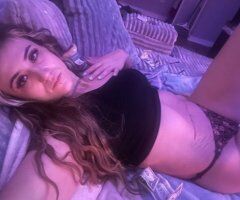 Houston escorts - young bubbly white girl - 25