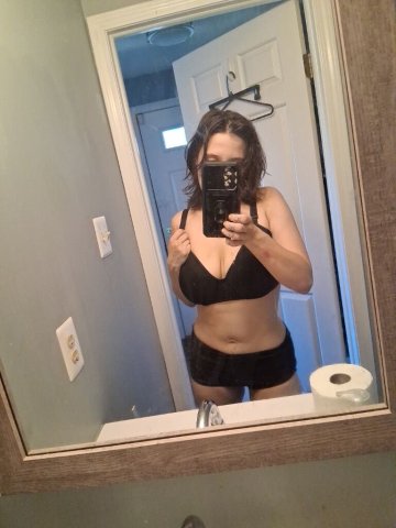 Fuck me Friday!! Early Bird Specials. Hairy Sherry, all natural slutty bunny. Tighest dripping 😻you will find.. Cum to me text me - 25 - 1