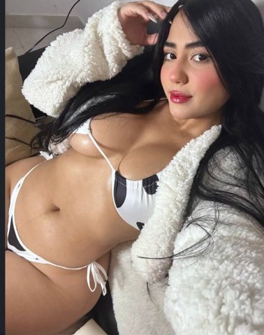 Best Head and Pussy in Town.💯💦💦💦Ready to Cum all over that dick😋🤤Best in Town Guaranteed💯 - 24 - 1