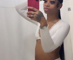 NEW IN TOWN 😘 - 23 - Image 3