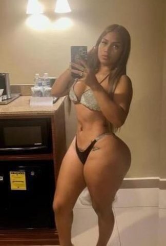 Yesenia new en this area - 28 - 1