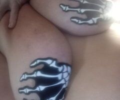 ❄WET 💧HOT 🔥 P****🍑.. !OVER THE ROAD 🚛COME GET A NUT 🥜 - 40 - Image 3