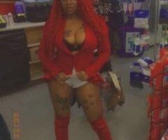 THE BEST PUSSY IN THE WORLD - 26 - Image 7
