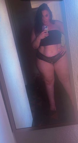 TWO GIRLS AVAILABLE ! a blond and a brunette make the pefect duo!! AVAILABLE NOW! - 32 - 1