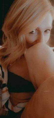BlondeBombshell - 34 - 1
