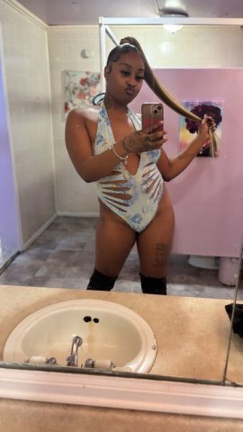 Ms. Grip Back 😏 - 25 - 1