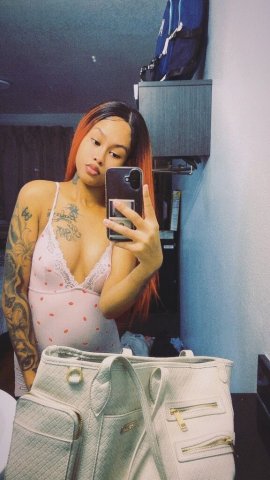 Sexy Ass Redbone 🥰🥰 - 22 - 1