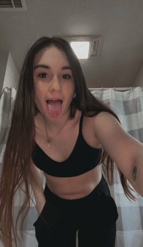 Young Hot Sexy Queen 😘Tight Horny And Clean Pussy 🍭Full-Body Massage✅Available For Hookup 24/7 - 25 - 1