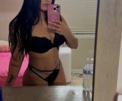 AMOR ESTAS EN EL MEJOR LUGAR PARA SACARTE LA LECHITA PAPI VEN Y DISFRUTAMOS - 25 - Image 3