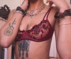 early bird gets the WORM 🫣 come play withme 🥰 - 25 - Image 6
