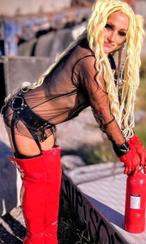 I'M A LIFE SIZED BARBIE DOLL❤CUM PLAY WITH ME TODAY - 38 - 1