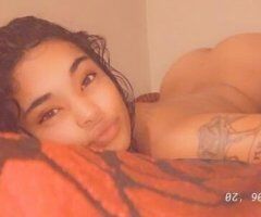 Brockton escorts - ONLY HERE FOR THE NIGHT - 24