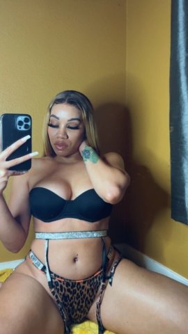 ☀✨Your ATF Brazalian Doll with it all👸🍑2 HR SP 600 - 24 - 1