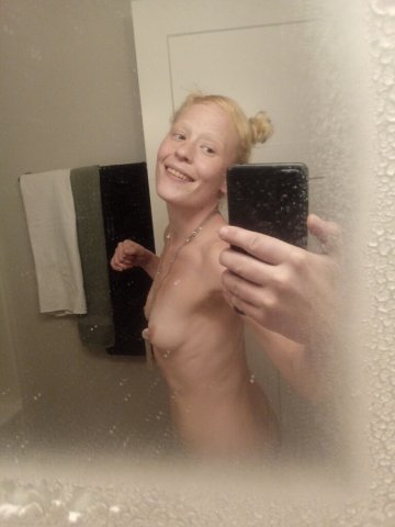 sexy confident, submissive, blonde, waiting to fulfill your fantasy in Portland, Oregon - 32 - 1